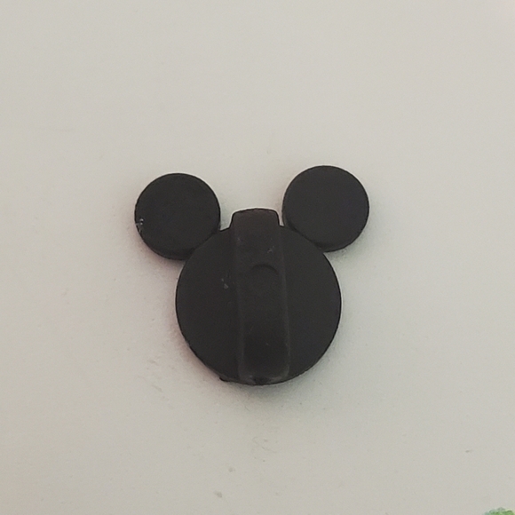 Disney Pin Trading Minnie Wedding Ear Hats Mrs. Bride Veil Collection Pin - Picture 3 of 3